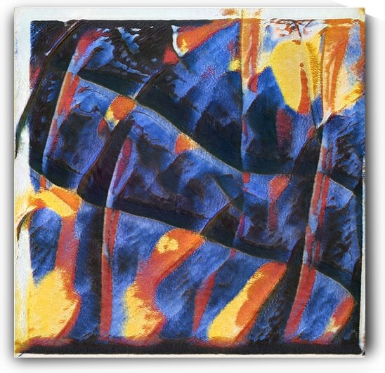 672 8K by Abstratica